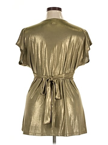 Janette Plus Short Sleeve Top (view 2)