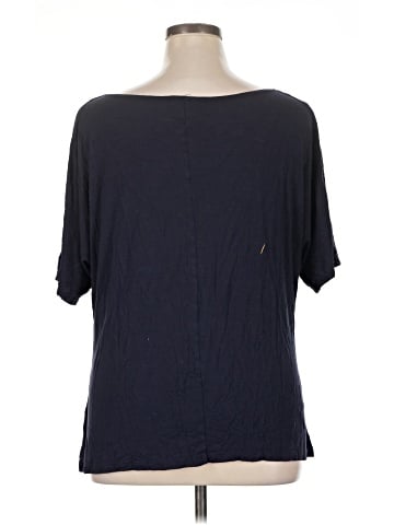 Ellen Tracy Short Sleeve T-Shirt (view 2)