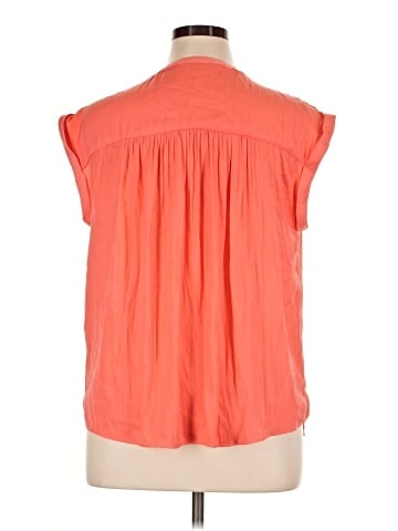 Maison d' Amelie Sleeveless Blouse (view 2)