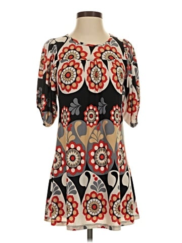 Romeo & Juliet Couture Casual Dress (view 1)