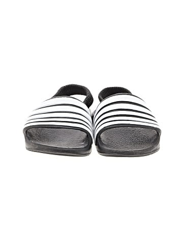 Wonder Nation Sandals (view 2)