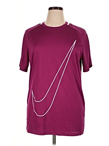 Nike Active T-Shirt (view 1)