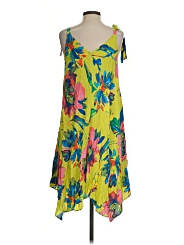 Sam and Jess Casual Dress (view 2)