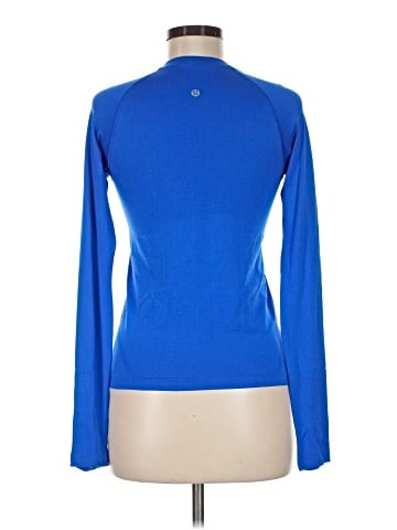 Lululemon Athletica Long Sleeve T-Shirt (view 2)