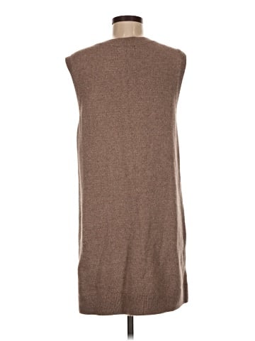 Old Navy Casual Dress (view 2)