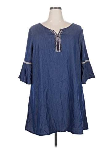 Naif 3/4 Sleeve Top (view 1)