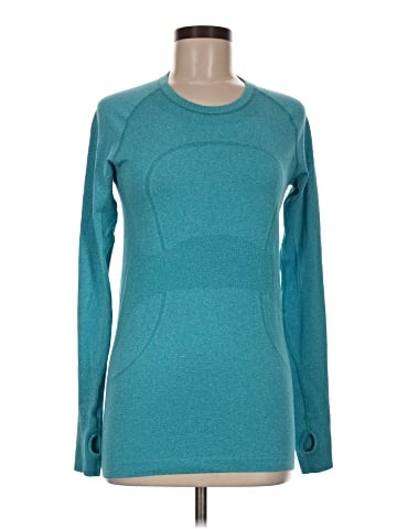 Lululemon Athletica Long Sleeve T-Shirt (view 1)