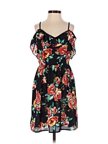 Xhilaration Casual Dress (view 1)