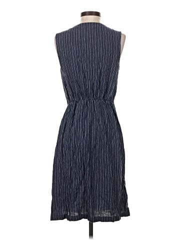 Old Navy Casual Dress (view 2)