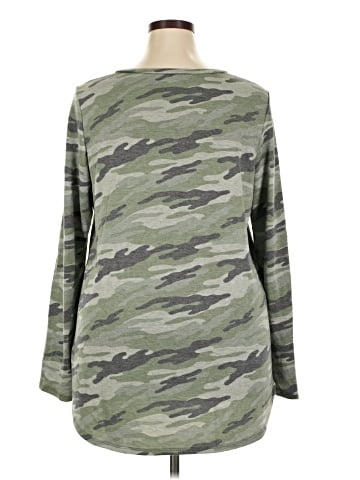 Paisley Grace Long Sleeve T-Shirt (view 2)