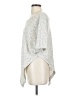 TWO by Vince Camuto Ivory Poncho Size S - photo 5