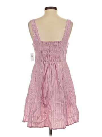 Old Navy Casual Dress (view 2)