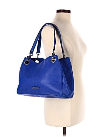 Liz Claiborne Shoulder Bag (view 2)