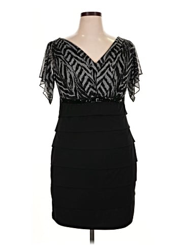 En Focus Cocktail Dress (view 1)