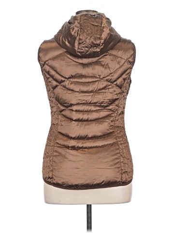 B by Bernardo Vest (view 2)