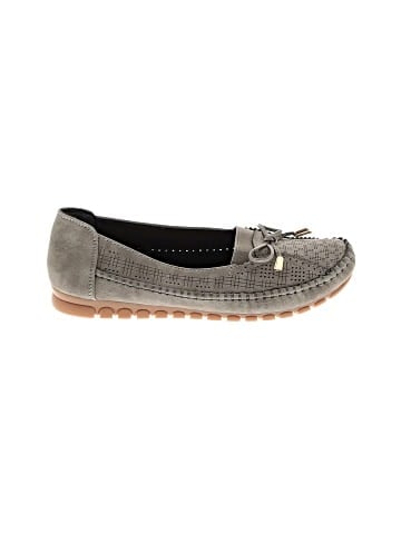 Unbranded Flats (view 1)