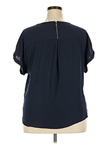 Maurices Short Sleeve Top (view 2)
