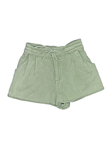 Signature 8 Shorts (view 1)