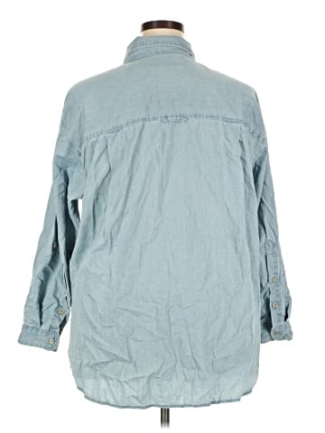 Gloria Vanderbilt Long Sleeve Button-Down Shirt (view 2)