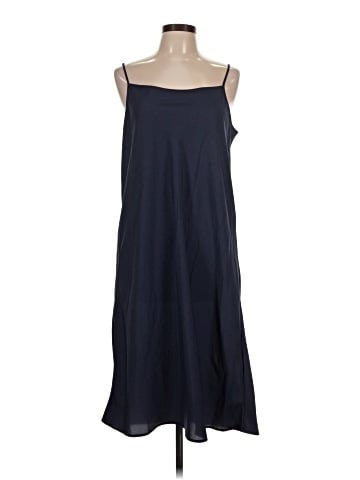 Uniqlo Casual Dress (view 1)