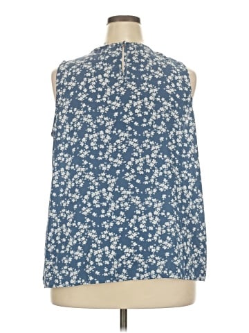 Fun2Fun Sleeveless Blouse (view 2)