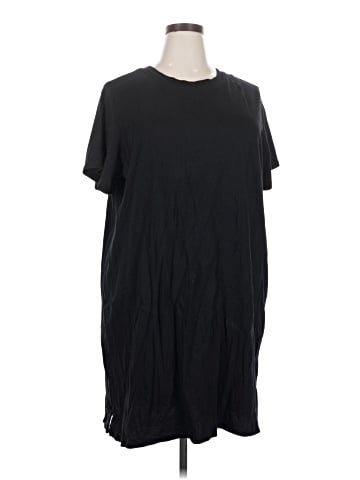 Old Navy Casual Dress (view 1)