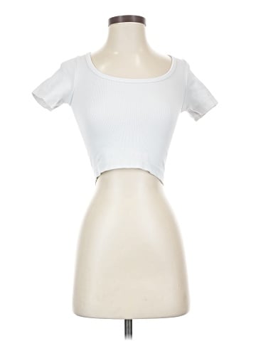 Charlotte Russe Short Sleeve T-Shirt (view 1)