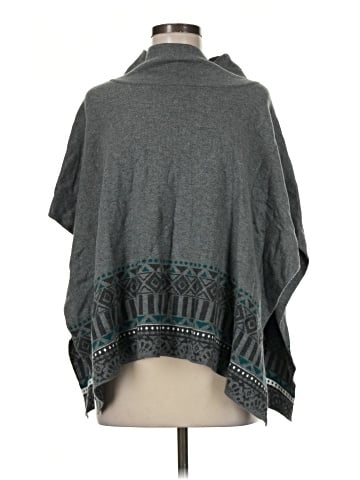 Icelandic Design Poncho (view 1)