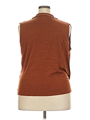 41Hawthorn Sleeveless Blouse (view 2)