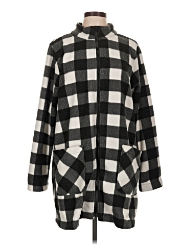 CW Classics Poncho (view 1)