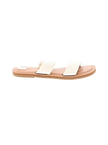 Universal Thread Sandals (view 1)