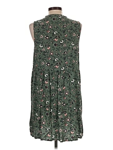 Old Navy Casual Dress (view 2)
