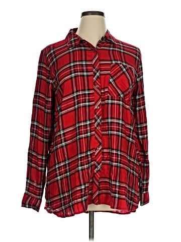 Maurices Long Sleeve Button-Down Shirt (view 1)