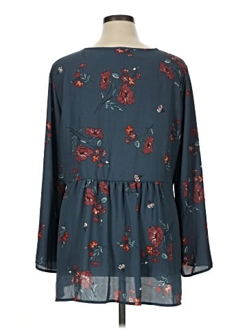 Eyeshadow 3/4 Sleeve Blouse (view 2)