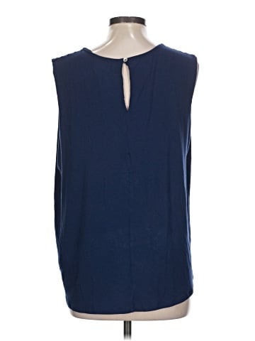 Amour Vert Sleeveless Blouse (view 2)
