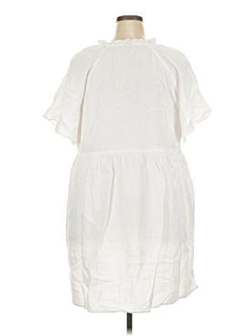 Old Navy Casual Dress (view 2)