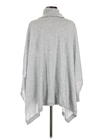 Lovestitch Poncho (view 2)
