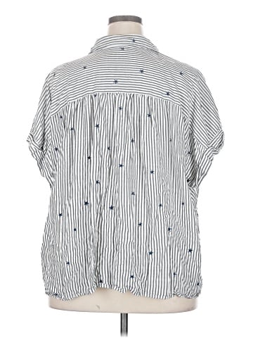 Jane and Delancey Short Sleeve Button-Down Shirt (view 2)