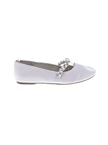 Nina Flats (view 1)