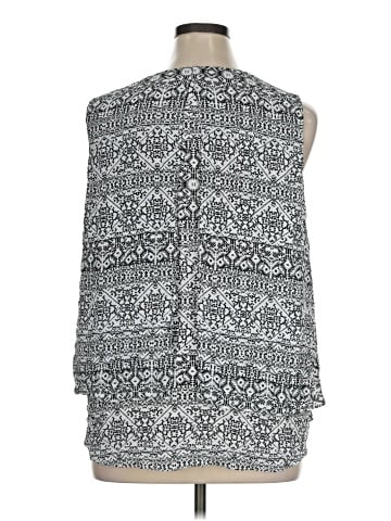 Violet & Claire Sleeveless Blouse (view 2)