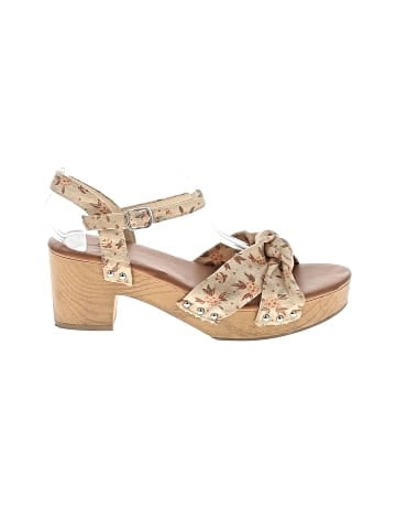 Universal Thread Sandals (view 1)