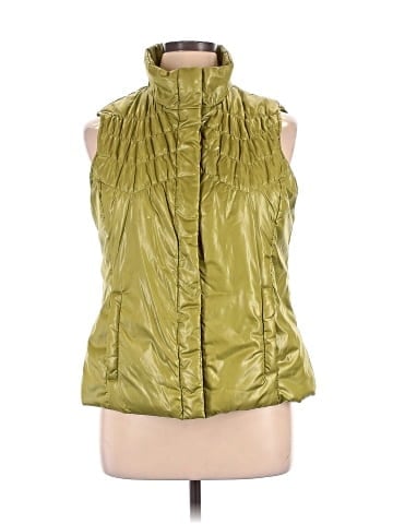 IZOD Vest (view 1)