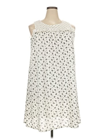 LC Lauren Conrad Casual Dress (view 1)