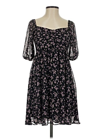 B. Darlin Casual Dress (view 1)