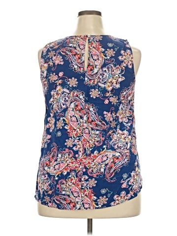 Pale Sky Tank Top (view 2)