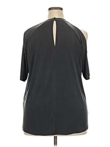 Market and Spruce Short Sleeve Blouse (view 2)