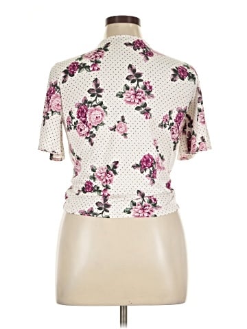 Charlotte Russe Short Sleeve Blouse (view 2)