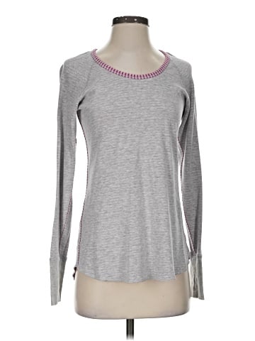 Lululemon Athletica Long Sleeve T-Shirt (view 1)
