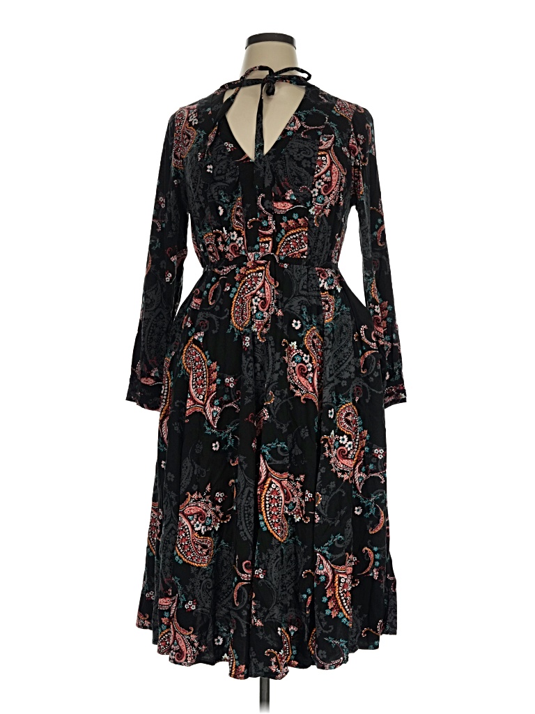 Pre-owned Torrid Casual Dress In Black