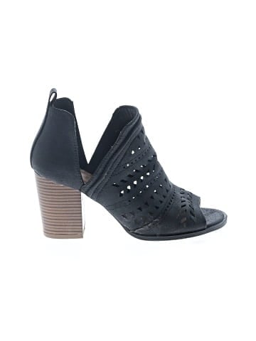 Qupid Sandals (view 1)